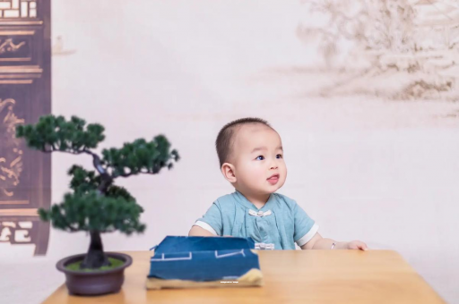 荆门宝宝喊肚子疼怎么回事